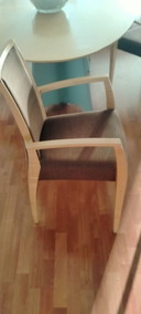 Van Bennekom Dining Room Table With 4 Chairs.