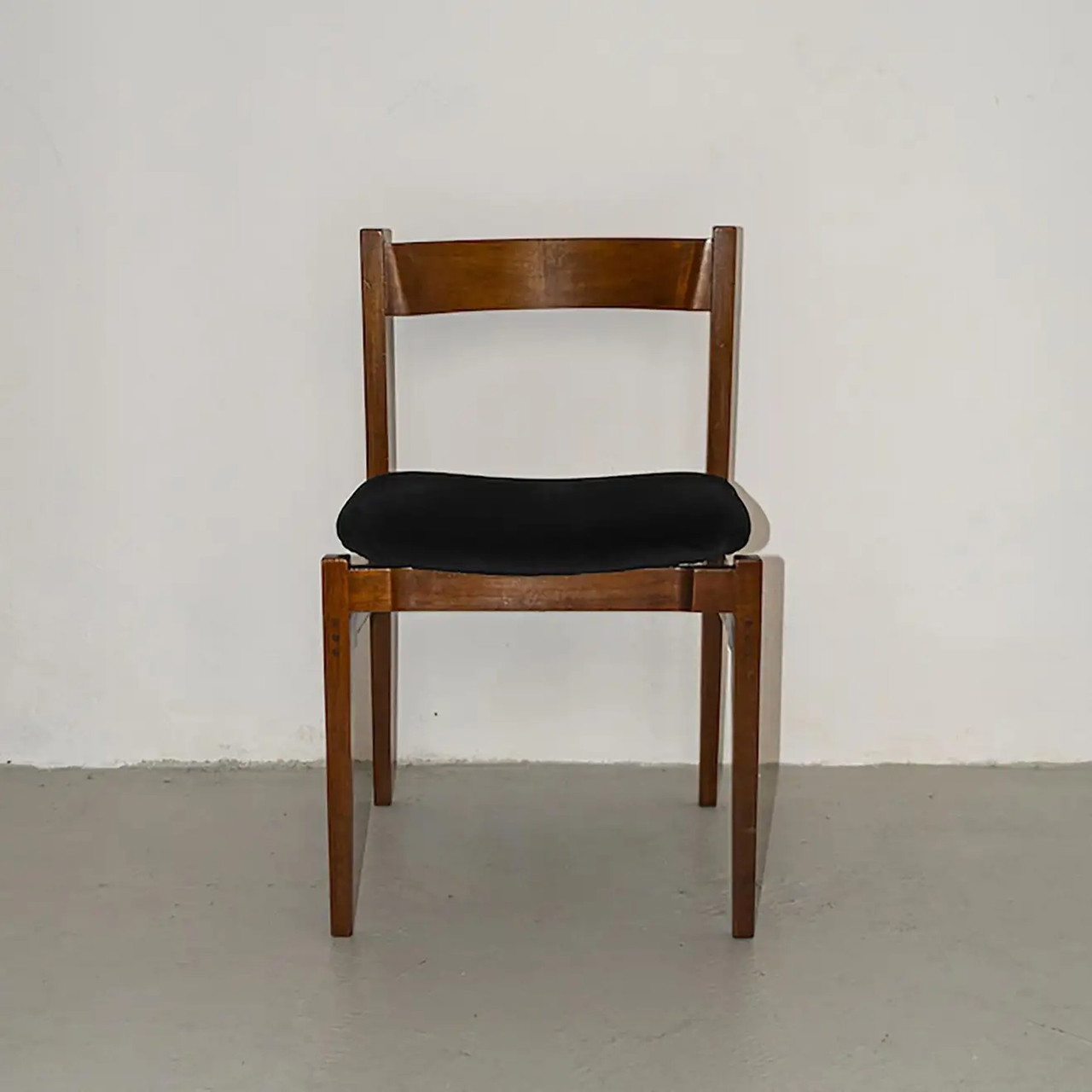 6x Cassina 101 eetkamerstoelen door Gianfranco