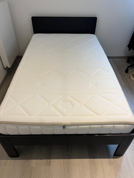 Auping Auronde With Electric Bed Base And Mattress