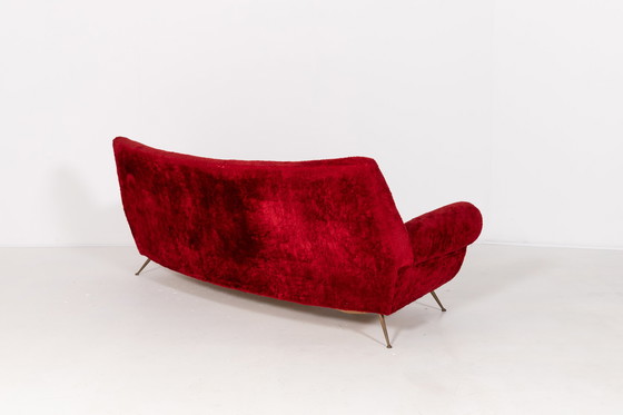 Image 1 of Canapé incurvé italien Mid-Century Modern de Gigi Radice pour Minotti, années 1960