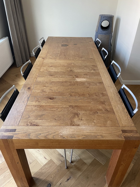 Image 1 of Linteloo dining table