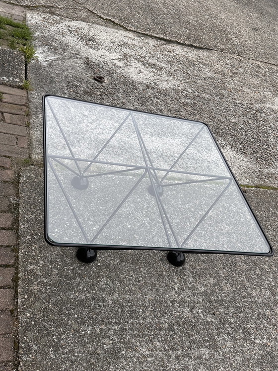 Image 1 of Table basse vintage en verre