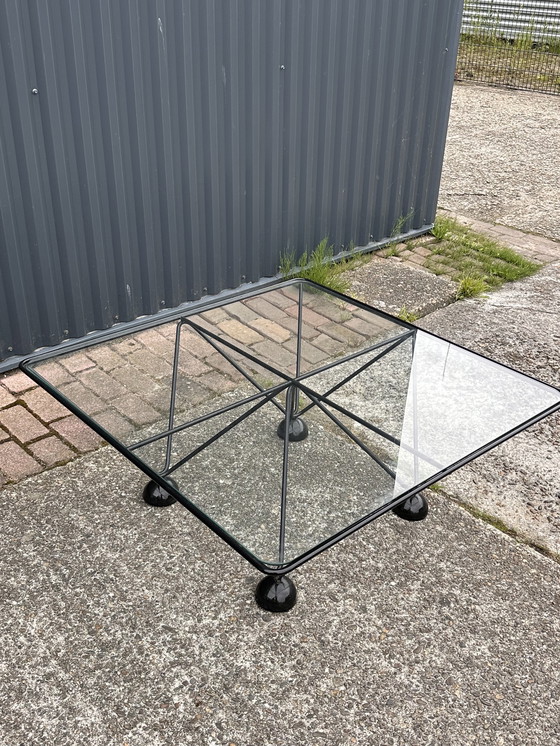 Image 1 of Table basse vintage en verre