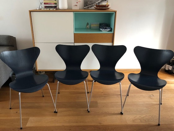 Image 1 of 4x Fritz Hansen chairs