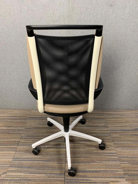 Image 1 of Züco Effe two office chair