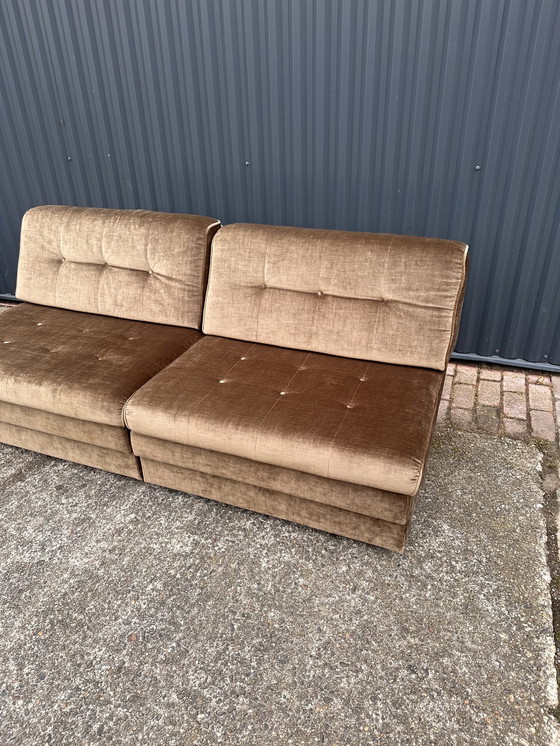 Image 1 of Divano letto in velluto vintage