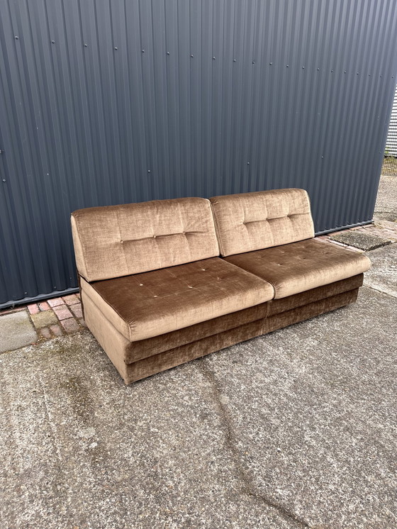 Image 1 of Divano letto in velluto vintage