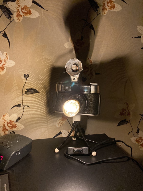 Image 1 of Design Camera Lamp With Retro Flash And Tripod