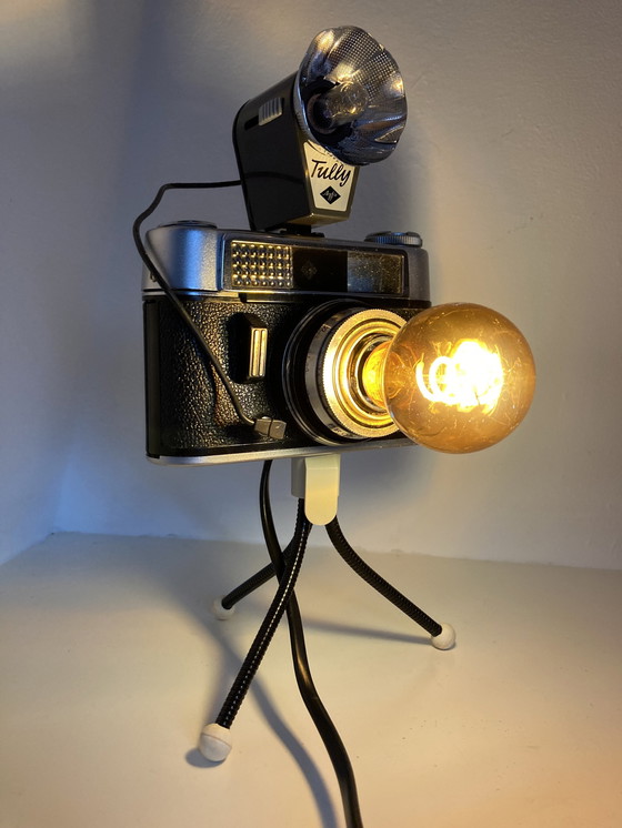 Image 1 of Design Camera Lamp With Retro Flash And Tripod