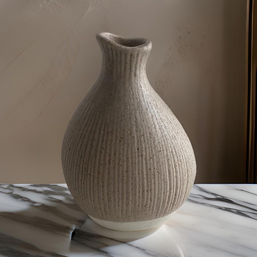 Vase Unique Beige/ Cream Beige And Neutral Tones