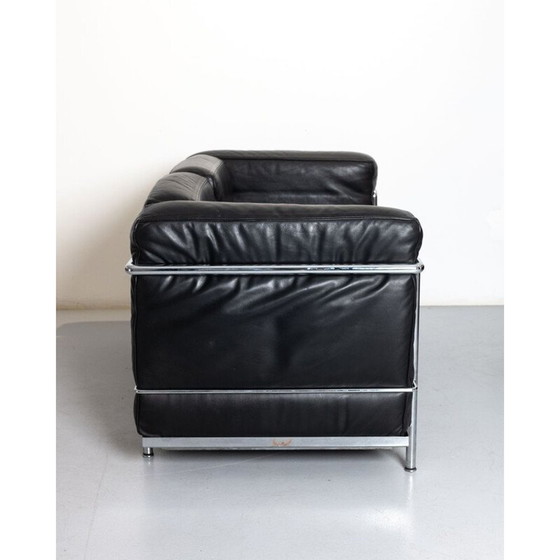Image 1 of Vintage Lc2 leather and steel tubular sofa for Cassina, 1928