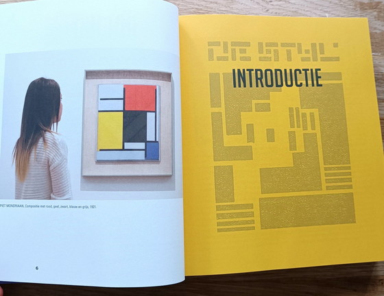 Image 1 of De Stijl: 100 Jaar Inspiratie Boek