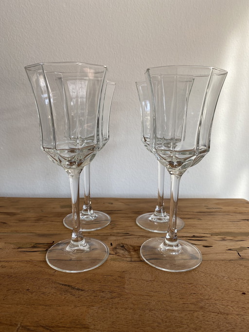 4 Wine Glasses Luminarc France