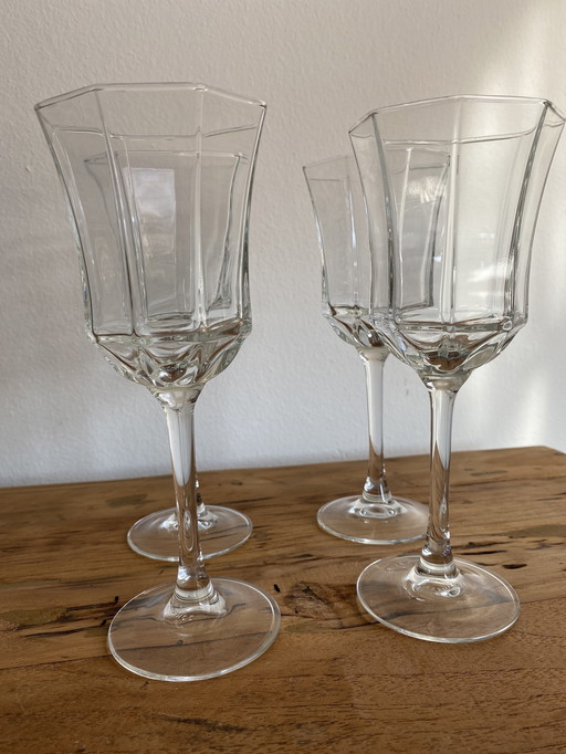 4 Wine Glasses Luminarc France