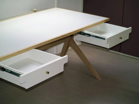 Image 1 of Marken desk