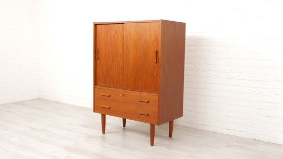 Image 1 of Mobiletto vintage | mobiletto da parete | danese | teak | ante scorrevoli