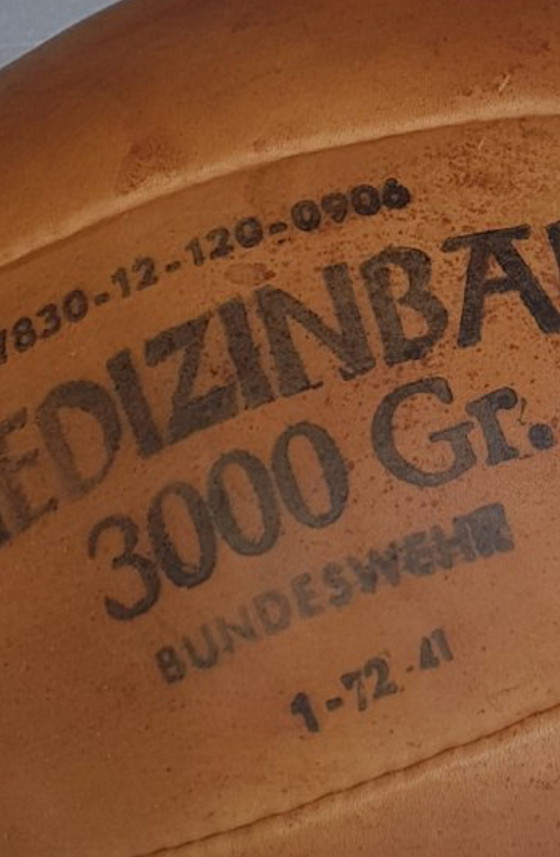 Image 1 of Palla medica in pelle