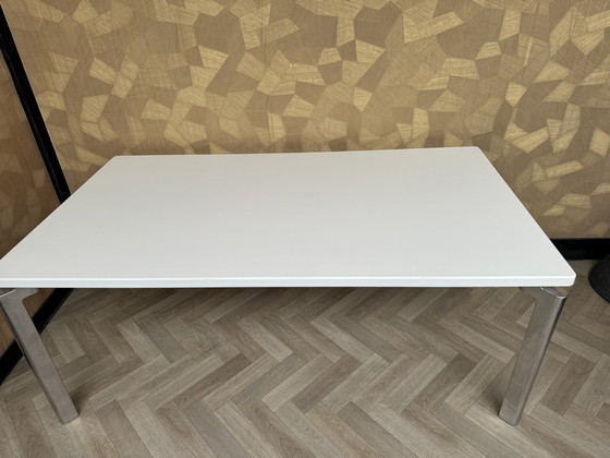 Image 1 of Leolux Dining Table