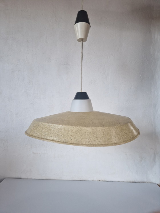 Image 1 of Lampe en fibre de verre Louis kalff