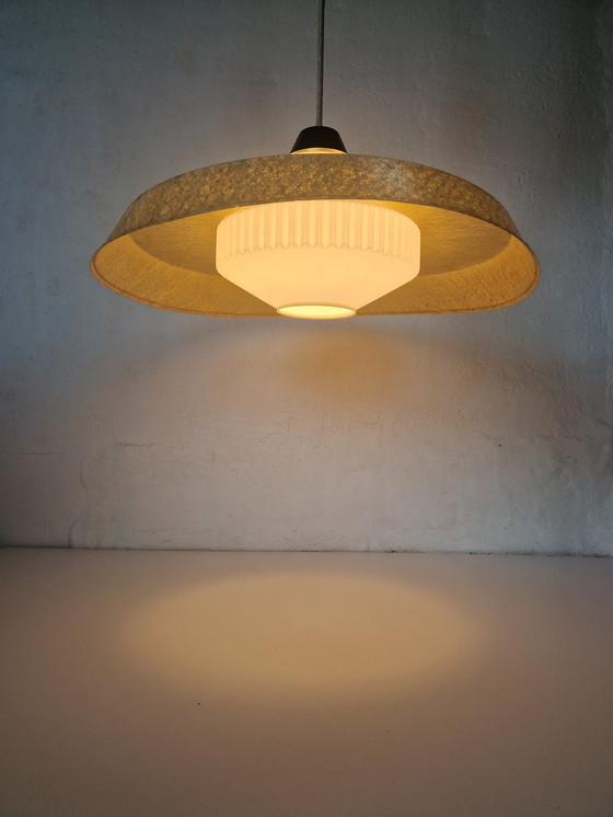 Image 1 of Lampe en fibre de verre Louis kalff