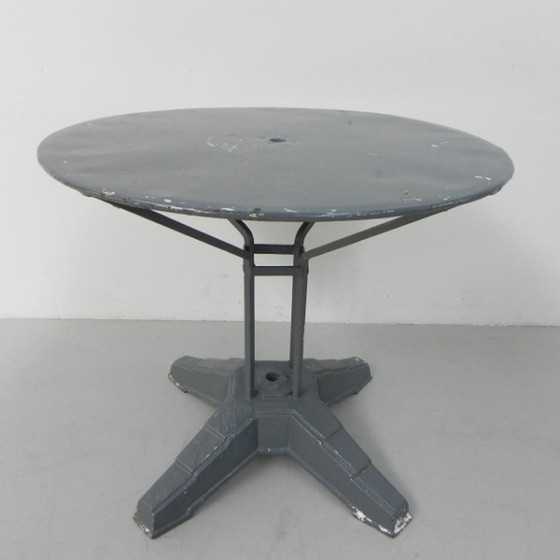 Image 1 of Table de jardin en acier, base en fonte - années 1950