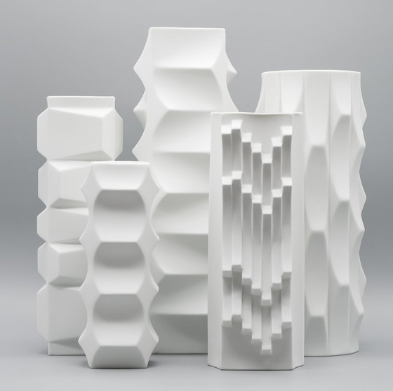 Image 1 of Hutschenreuther Bisque Porcelain Archais 5× Vase Set Heinrich Fuchs Op Art Retro