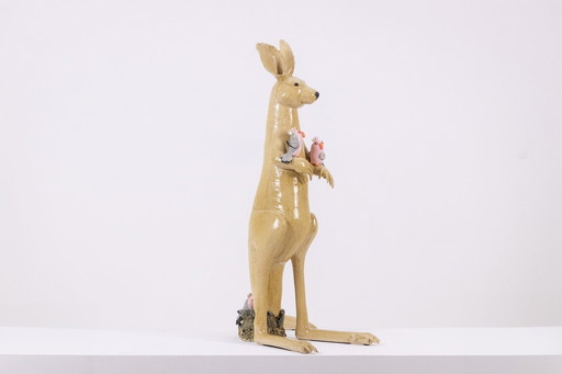 Valérie Courtet. Ceramic Kangaroo. Contemporary work.