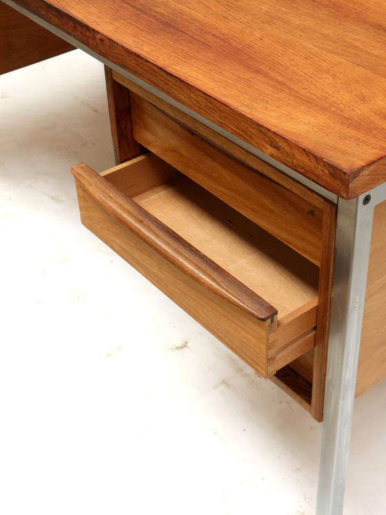 Image 1 of Grande scrivania direzionale vintage in palissandro realizzata negli anni '60