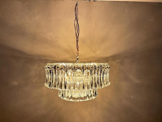 Image 1 of Grande lampadario di cristallo d'epoca