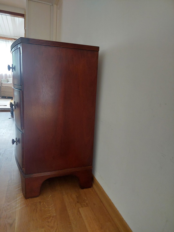 Image 1 of Mahogany wood chest of drawers