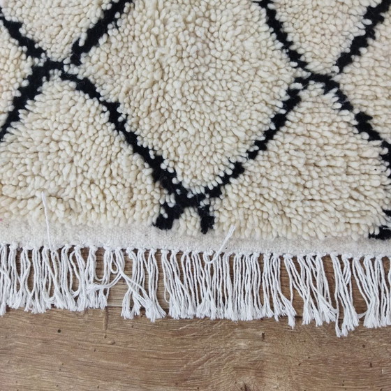 Image 1 of Small Moroccan Berber Wool Carpet - Kleiner Marokkanischer Berber Wollteppich