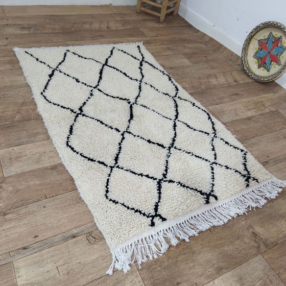 Image 1 of Small Moroccan Berber Wool Carpet - Kleiner Marokkanischer Berber Wollteppich