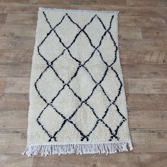 Image 1 of Small Moroccan Berber Wool Carpet - Kleiner Marokkanischer Berber Wollteppich