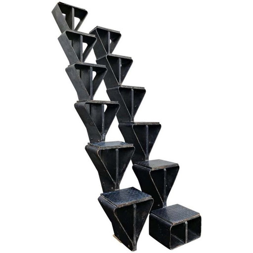 Scala d'epoca in legno con piastrelle in gomma Pirelli di Jules Wabbes Belgio