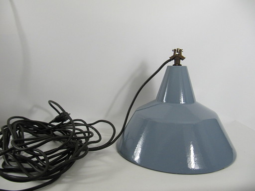 Enameled industrial ceiling lamp