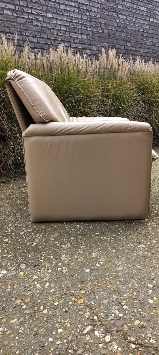 Image 1 of Leolux Bora Beta armchair