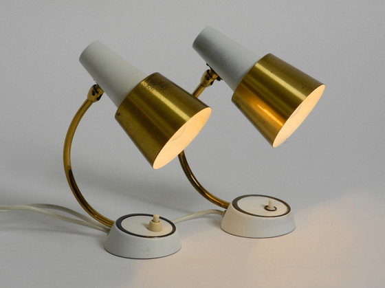 Image 1 of Deux belles lampes de chevet en laiton du Mid Century