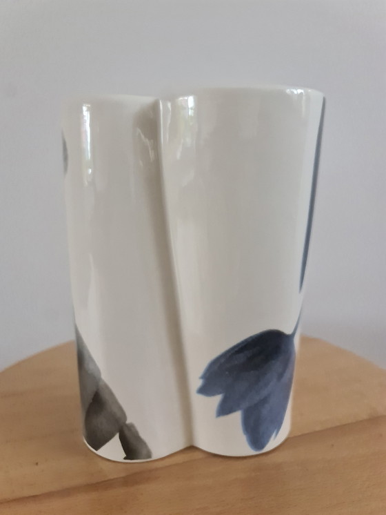 Image 1 of Vase design Manita Kieft