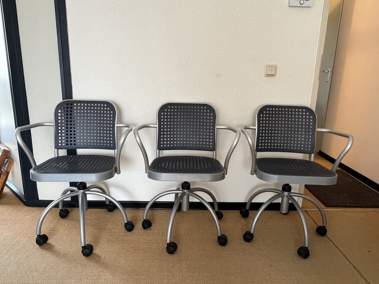 3x Sedie Argento ICF De Padova Vico Magistretti €540 Whoppah