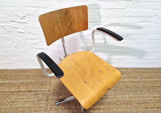 Image 1 of Ahrend Industrial Chair