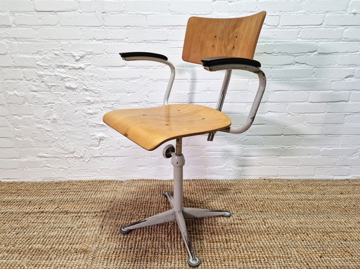 Chaise industrielle de Friso Kramer pour Ahrend, années 1960