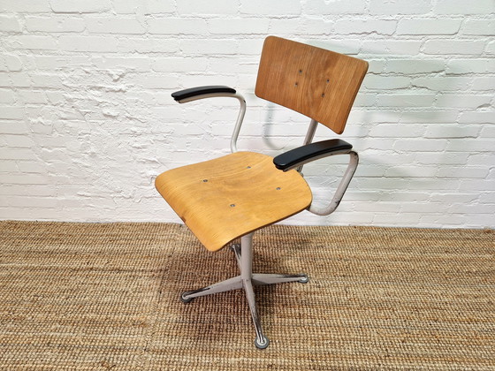 Image 1 of Ahrend Industrial Chair