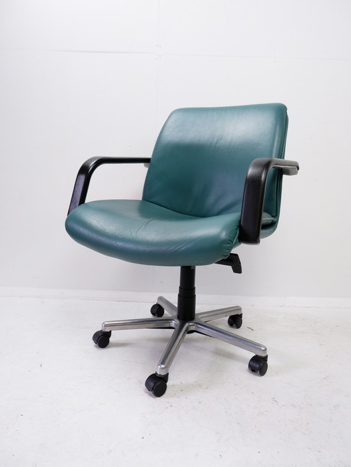 Artifort Michigan leather office chair