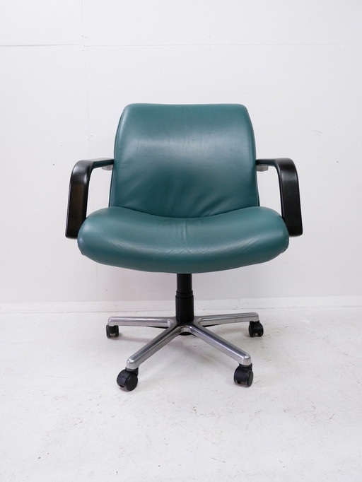 Artifort Michigan leather office chair