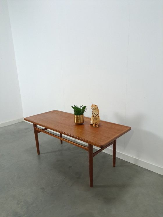 Image 1 of Tavolino da caffè vintage in teak impiallacciato