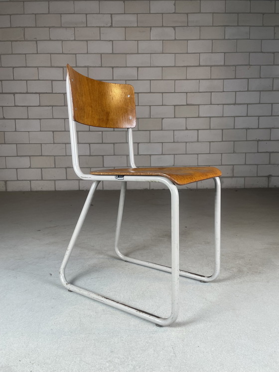 Image 1 of 15X Ahrend The Circle Tube Frame Chair