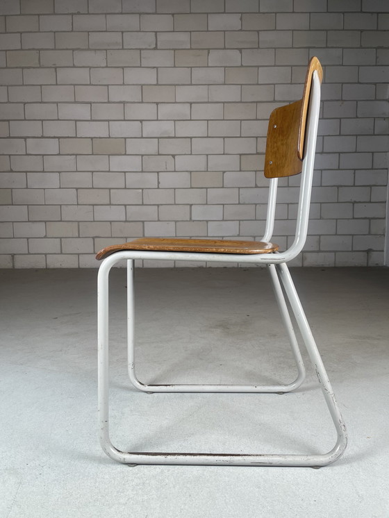 Image 1 of 15X Ahrend The Circle Tube Frame Chair