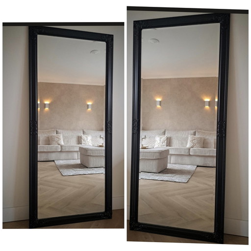 2 Large Black Mirrors Passing mirrors Hotel chic