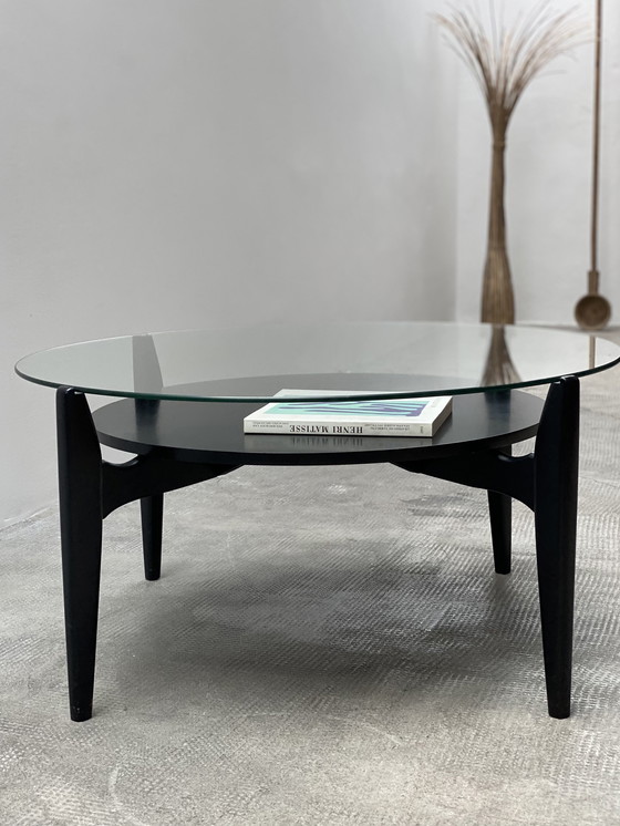 Image 1 of Wilhelm Renz 1960s Allemagne Table basse bois noir verre ronde 100cm