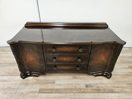 Image 1 of Art Decò Toelette In Walnut With Doors And Three Drawers